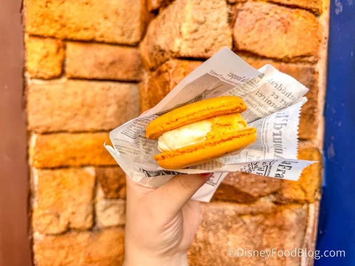 Magical Guides-_-Macaron-_-LArtisan-des-Glaces-_-France-_-World-Showcase-_-Epcot-_-Disney-World-4-2-700x...webp Magical Guides-_-Macaron-_-LArtisan-des-Glaces-_-France-_-World-Showcase-_-Epcot-_-Disney-World-4-2-700x...webp
