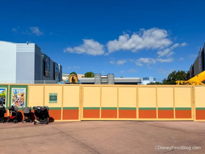 2025-wdw-dhs-animation-courtyard-the-walt-disney-studios-construction-1-700x525.webp