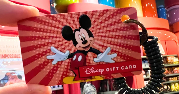 2023-10-in-park-disney-gift-card-with-clip-Photo-Oct-03-2023-3-34-11-PM-featured-image-700x368.webp