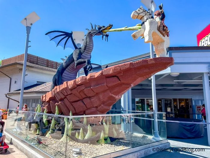 2022-wdw-disney-springs-the-lego-store-sleeping-beauty-lego-display-700x525.webp