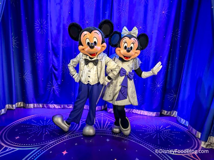 2024-wdw-EPCOT-imagination-pavilion-mickey-and-minnie-mouse-character-meet-and-greet-700x525.jpg