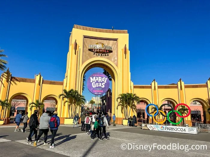 2024-Universal-Orlando-Mardi-Gras-Atmo-07-700x525.webp
