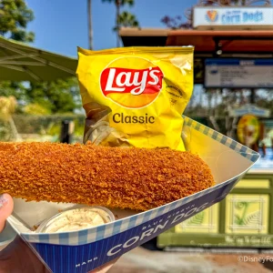 2025-DLR-downtown-disney-blue-ribbon-corn-dogs-Jalapeno-Popper-Mozzarella-Stick-4.webp