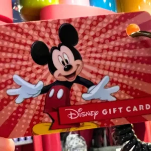 2023-10-in-park-disney-gift-card-with-clip-Photo-Oct-03-2023-3-34-11-PM-featured-image-700x368.webp