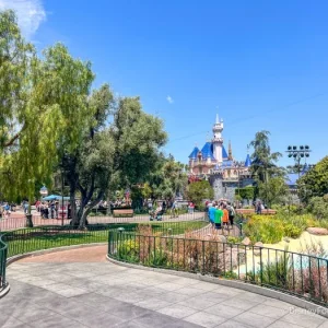 2025-DLR-disneyland-sleeping-beauty-castle-atmo-6-700x525.webp